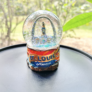 St. Louis Arch snow globe, St Louis arch and ferry tourist souvenir